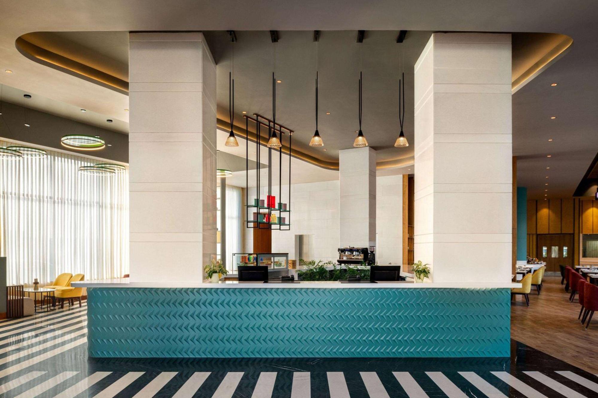 Ramada Encore By Wyndham Amritsar Airport Exterior photo